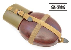 HJA4 Heer M31 issue plastic impregnated wood canteen and cup