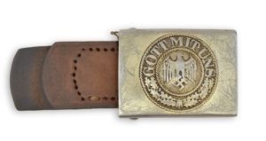 SAF35 Wartime signed postcard of Heer Brillantenträger Generalmajor Schulz