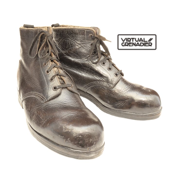AMC1 Matched pair of M37 ankle boots — image 2