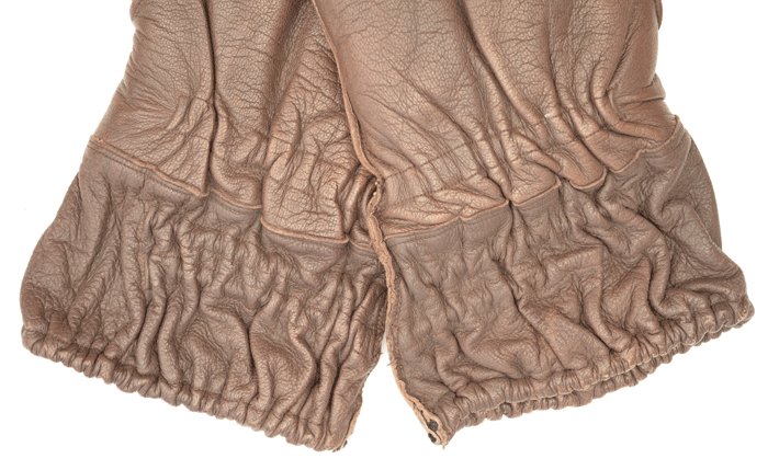 HGS4 Matching pair of Fallschirmjäger lined leather gauntlets — image 6