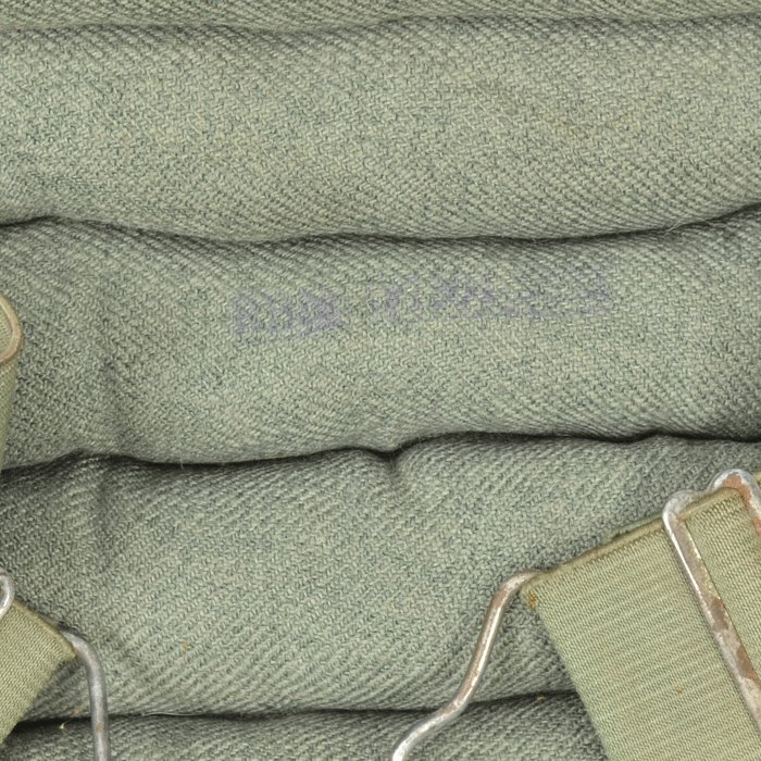 JHA02 Slightly mismatched pair of Luftwaffe Fallschirmjäger kneepads — image 6