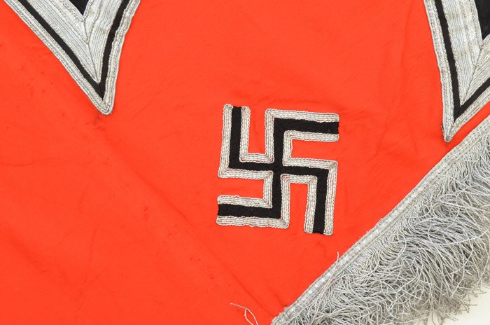 RHA3 Crisp Heer Artillerie standard with extras — image 5