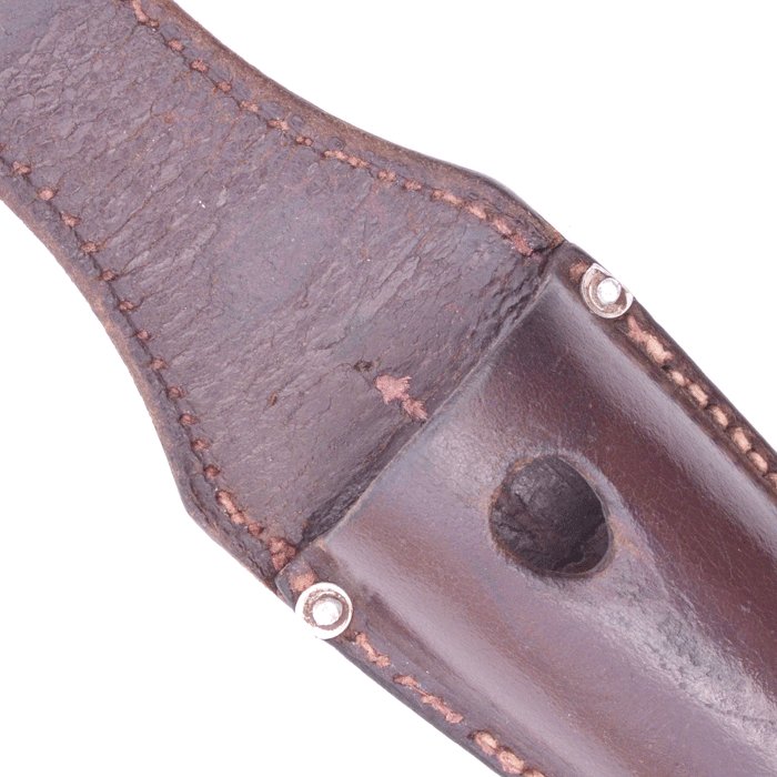 Brown leather Luftwaffe K98 bayonet frog — image 4
