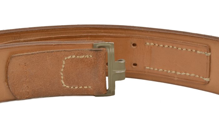 AMS028 Almost mint unissued Luftwaffe gunstock brown EM belt with blue painted buckle and leather tab — image 7