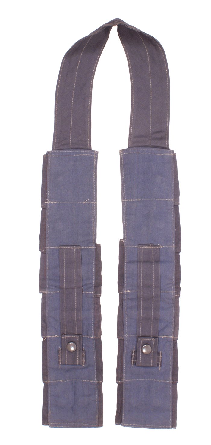 Rare blue two tone Luftwaffe Fallschirmjäger K98 bandolier — image 3