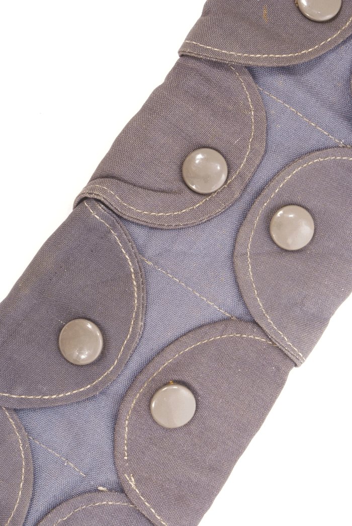 Rare blue two tone Luftwaffe Fallschirmjäger K98 bandolier — image 4