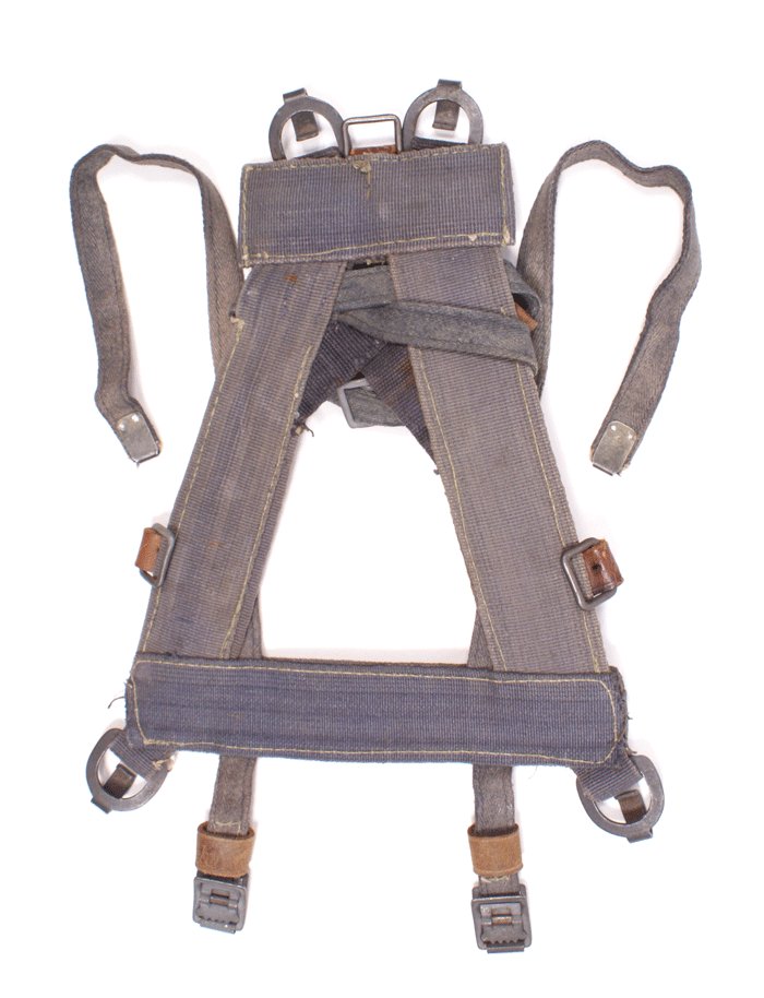 Luftwaffe assault pack A-frame with blue battle bag — image 5