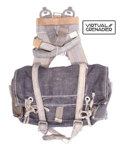 Luftwaffe assault pack A-frame with blue battle bag