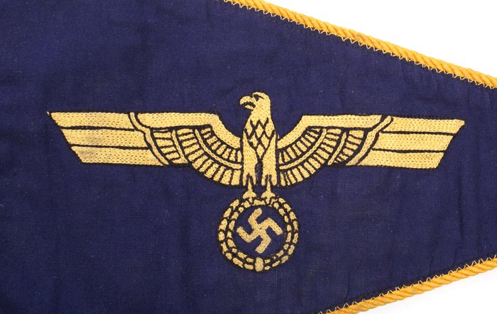 Kriegsmarine vehicle pennant — image 3
