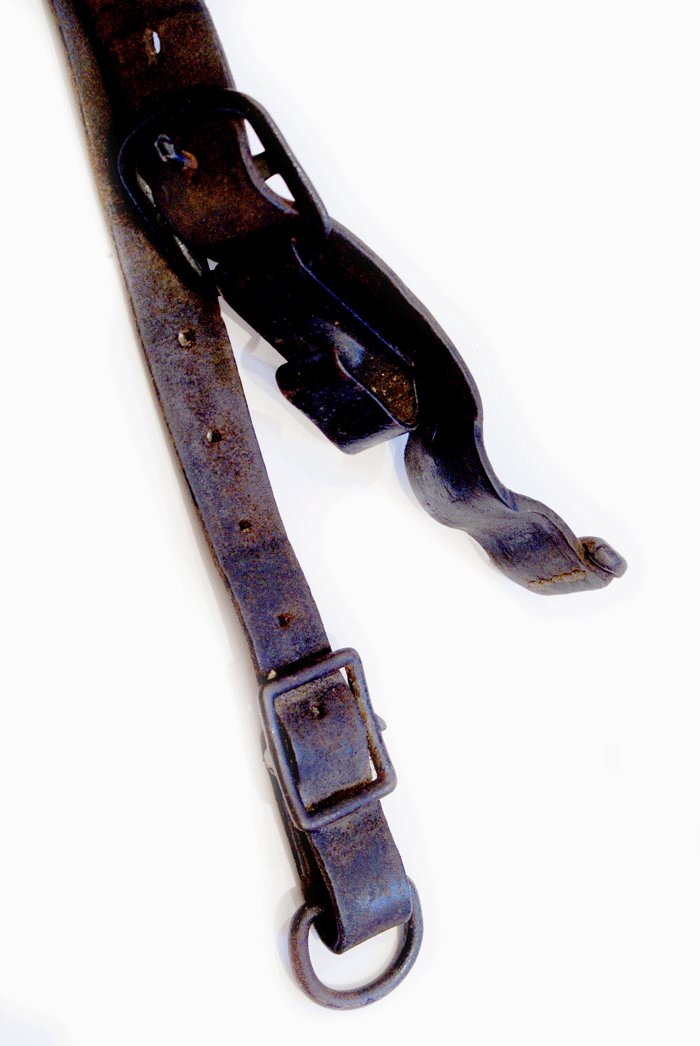Leather Y equipment support straps — image 7