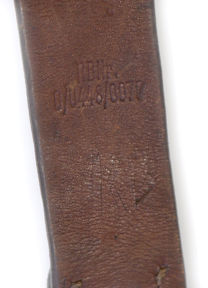 Leather Y equipment support straps — image 9