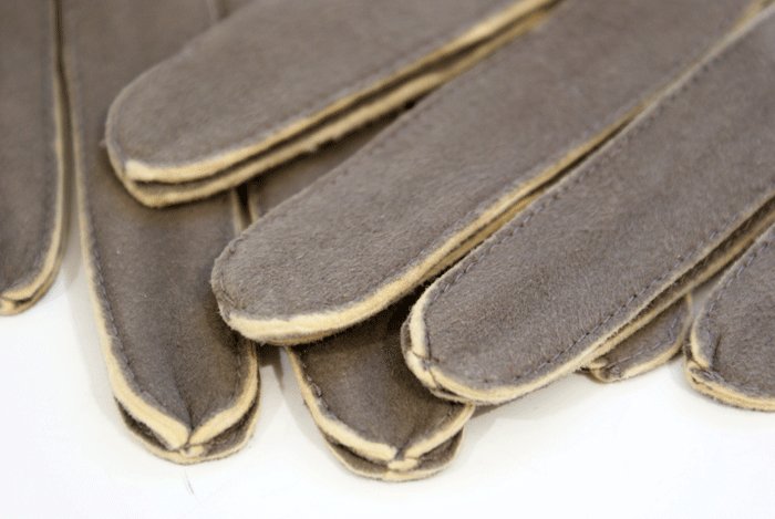 Mint pair of grey green deerskin gloves — image 4