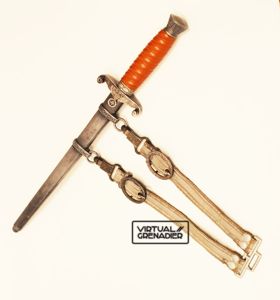Heer officer dagger with hangers