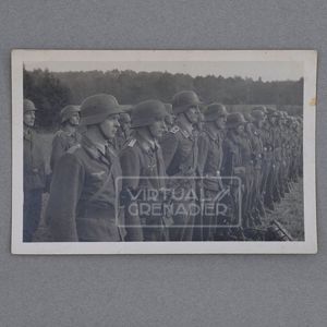 OTK16 Interesting photo of Luftwaffe Felddivision lineup