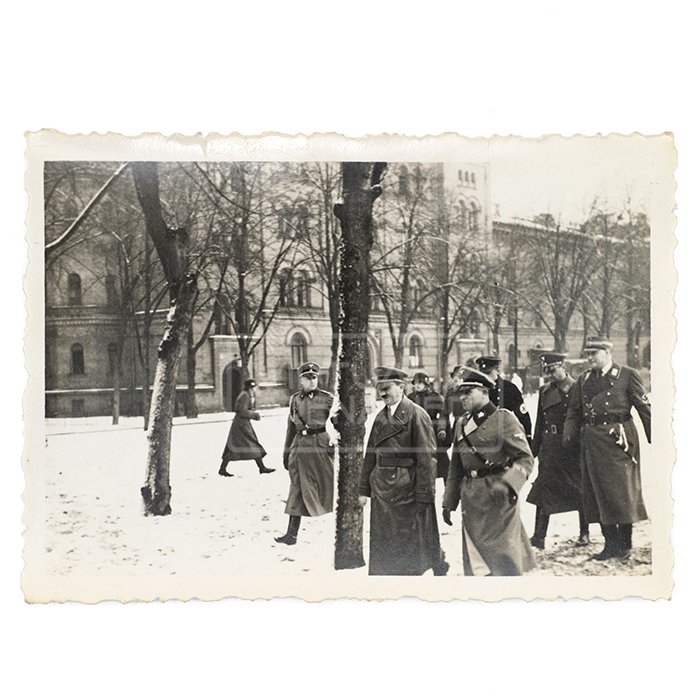 HUP18 Set of four pre war private original photos pertaining to a member of the LSSAH — image 7