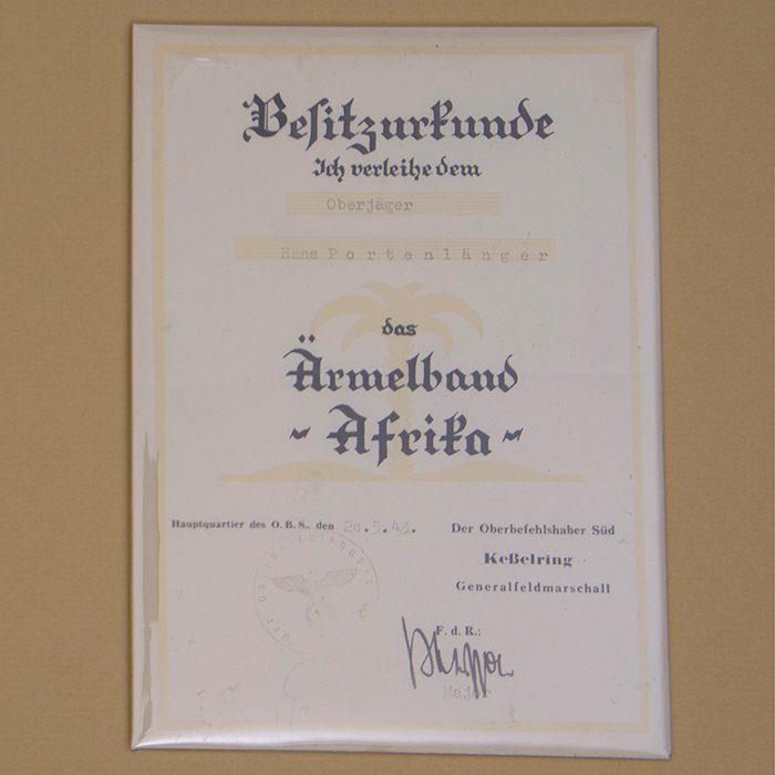 TDA6 Framed formal award document for Afrika campaign sleeve band to a Luftwaffe Fallschirmjäger Oberjäger with original Afrika band — image 3