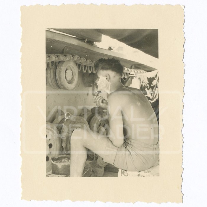 GAR20 Marvelous large set of original photos of the Heer 5. Leichte-Division/21. Panzer-Division in North Africa — image 11