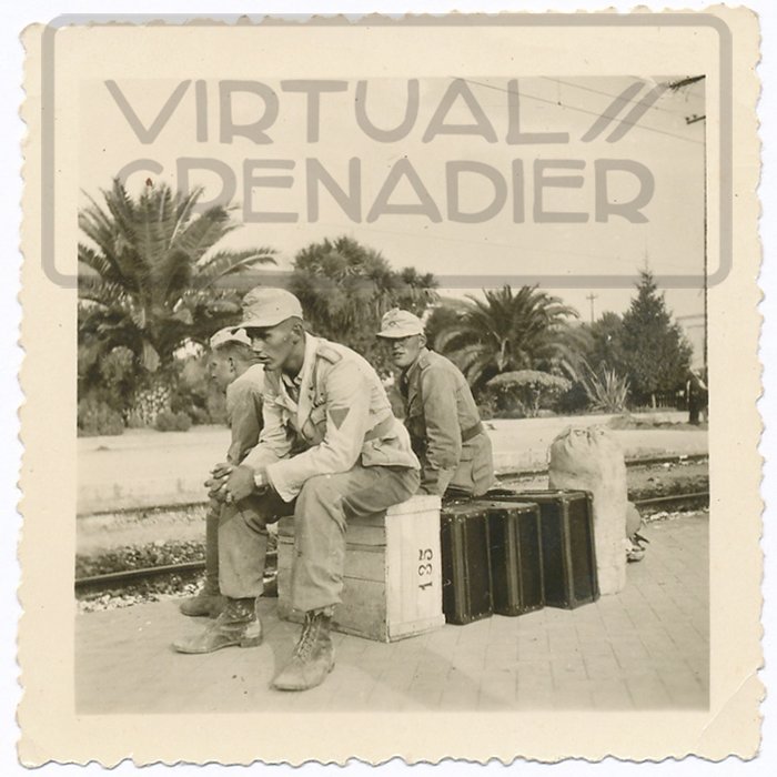 GAR20 Marvelous large set of original photos of the Heer 5. Leichte-Division/21. Panzer-Division in North Africa — image 18