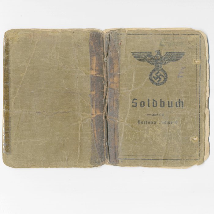 APS9 Portrait photo of Luftwaffe EM in tropical uniform — image 4