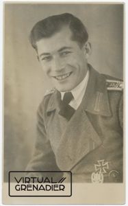 PPS010 Photo of Heer Panzerjäger NCO wearing field grey wrap …