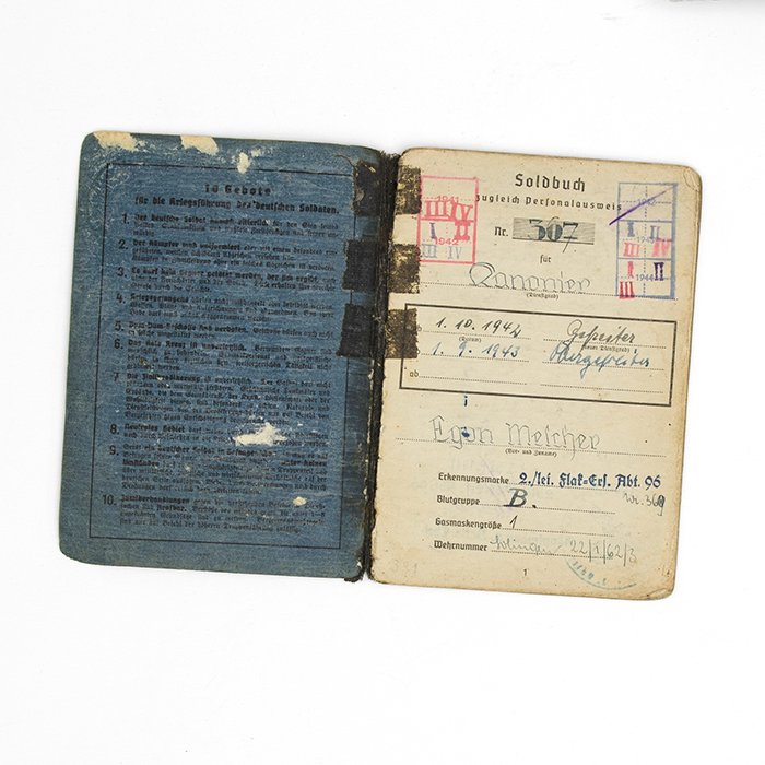 DMA17 Luftwaffe Soldbuch and associated papers for a Kanonier — image 3