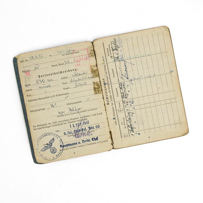 DMA17 Luftwaffe Soldbuch and associated papers for a Kanonier — image 4