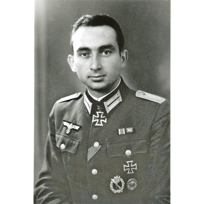 PTA14 Incredible grouping pertaining to Heer Ritterkreuzträger Hauptmann Hans Loth, captured at Stalingrad, to include formal Hitler signed Knights Cross document — image 22