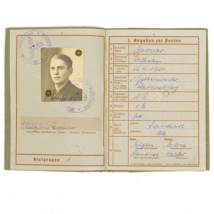 SJA75 Wehrpass for a young Heer Panzerpionier killed during Operation Zitadelle — image 4