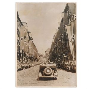 TOA26 Original press photo, victory celebration in Berlin July 1940