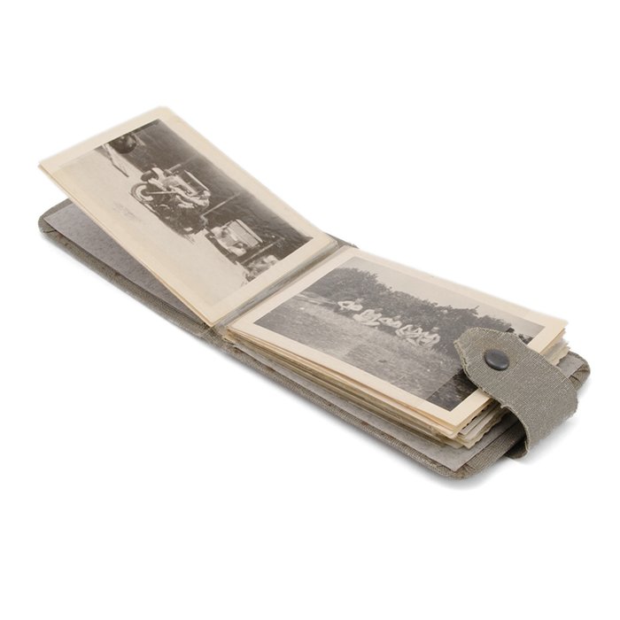 AHJ81 Mini Luftwaffe Fallschirmjäger pocket photo album — image 2