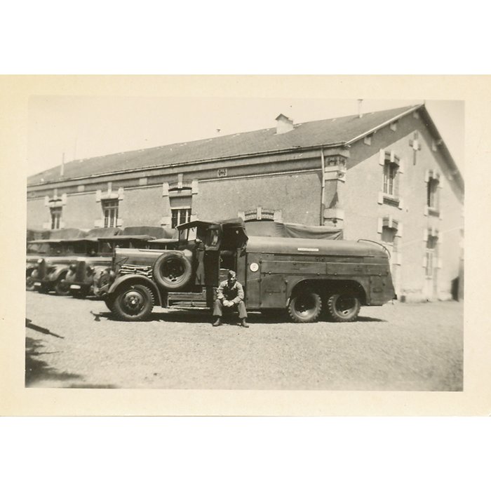 AHJ81 Mini Luftwaffe Fallschirmjäger pocket photo album — image 4