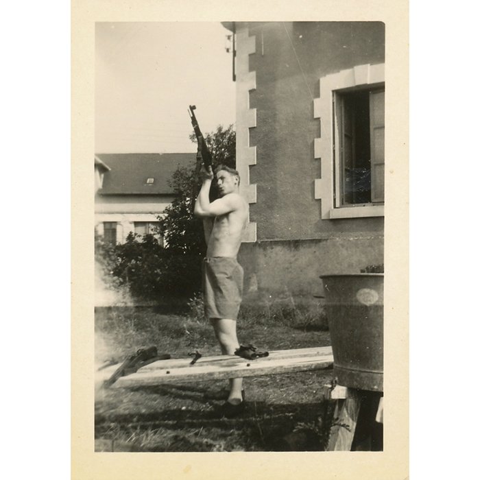 AHJ81 Mini Luftwaffe Fallschirmjäger pocket photo album — image 5