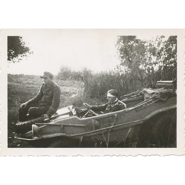 AHJ81 Mini Luftwaffe Fallschirmjäger pocket photo album — image 9