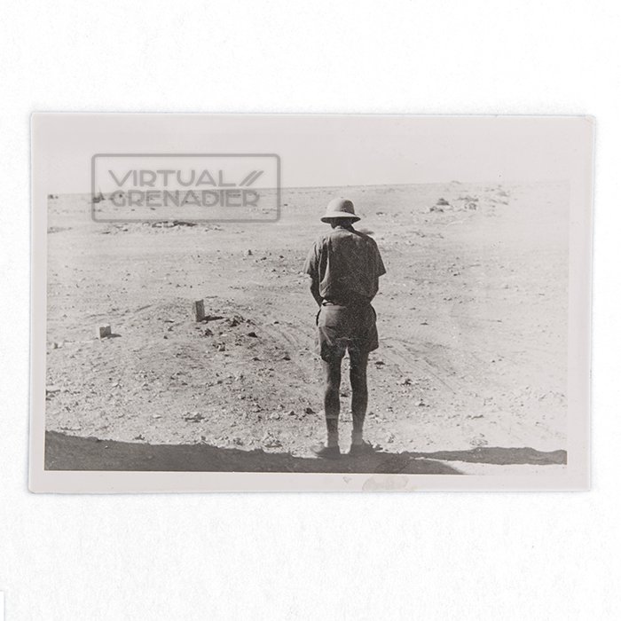 AHJ72 Set of eleven original photos depicting a Luftwaffe Kriegsberichter in North Africa — image 10