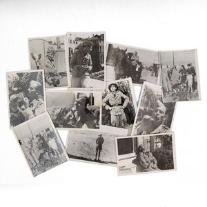 AHJ72 Set of eleven original photos depicting a Luftwaffe Kriegsberichter …