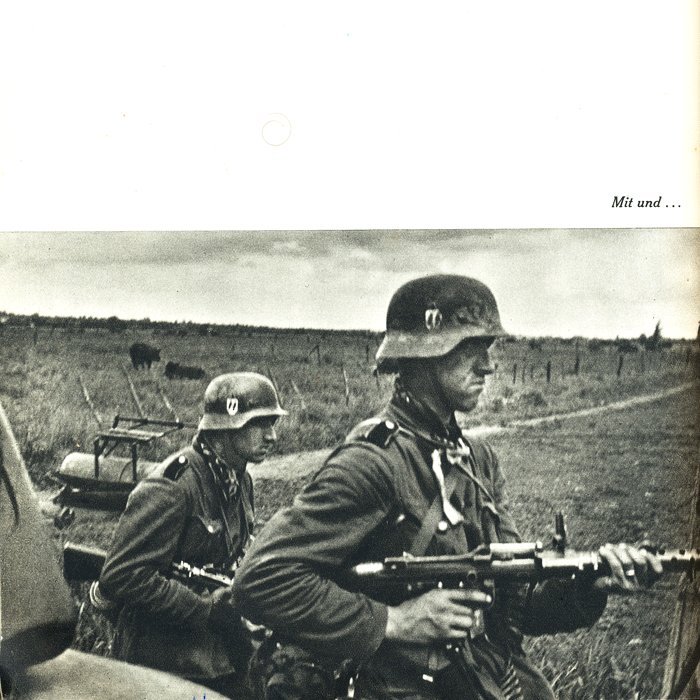DG2562 Original period book Waffen SS Im Westen — image 7