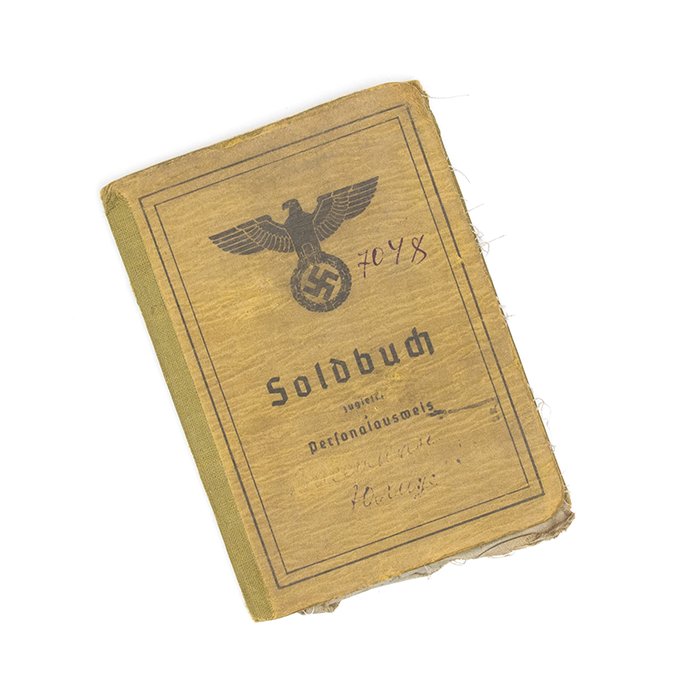 DMA16 Heer Soldbuch and extra papers for a Kanonier with promotions to Unteroffizier — image 2