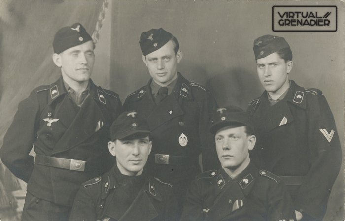 PPS05 Group photo of five Heer Panzermänner wearing black wraps — image 2