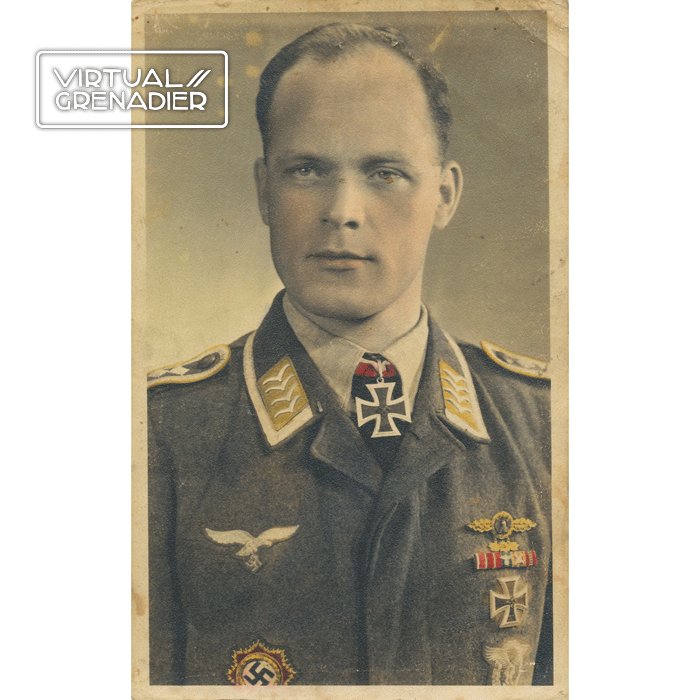 DAM19 Original period hand-colorized portrait photo of Luftwaffe Ritterkreuzträger Hanns Lutter — image 2