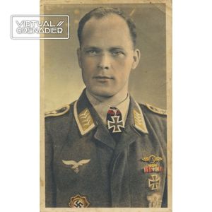 DAM19 Original period hand-colorized portrait photo of Luftwaffe Ritterkreuzträger Hanns …