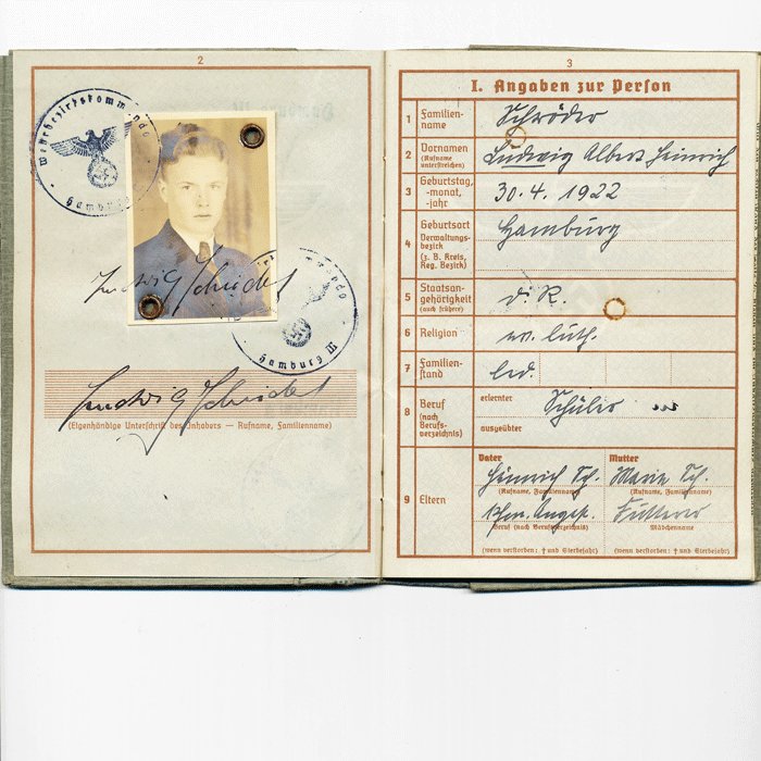 CHA2 Wehrpass for a Luftwaffe Fallschirmjäger Feldwebel that fought in North Africa — image 5