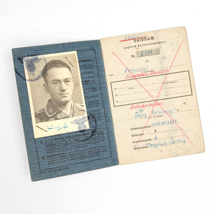 CHA3 Soldbuch for a Luftwaffe Fallschirmjäger Feldwebel — image 3