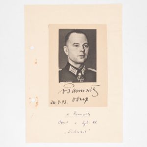 SPA41 Original signed photo of ELT Heer Oberst Helmuth von …