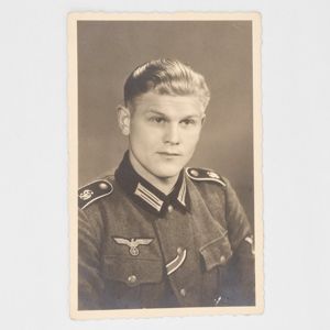 SPA29 Photo portrait of Heer Großdeutschland Infanterie Gefreiter