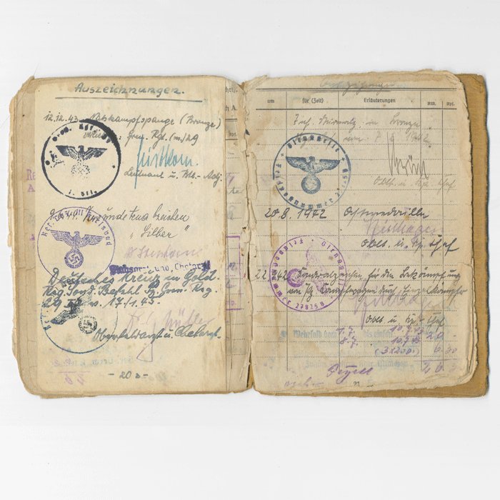 TAP8 Compelling set for a Heer Infanterie Oberleutnant recipient of German Cross in Gold and Panzervernichtungsabzeichen that saw service on East (Stalingrad), West and Italian fronts — image 8