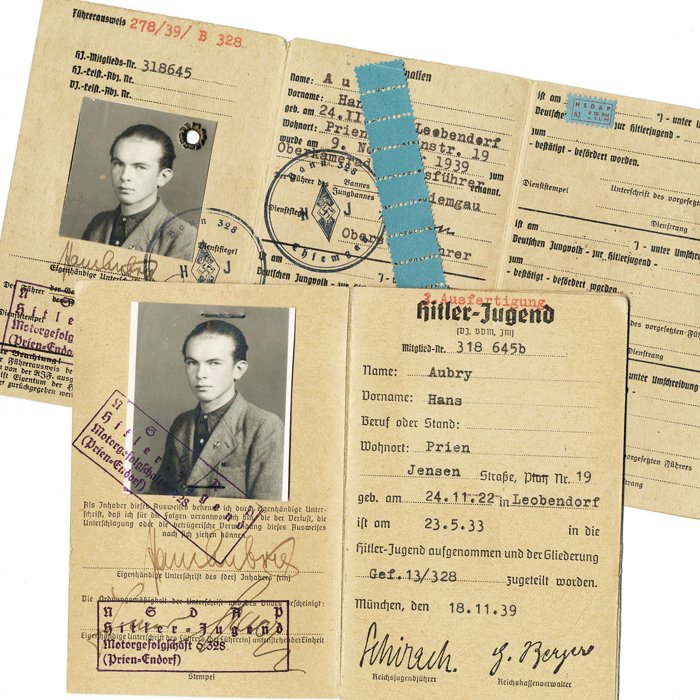 TPH10 Grouping pertaining to a Heer Obergefreiter in Gebirgsjäger Nachrichten Abteilung 54 — image 13