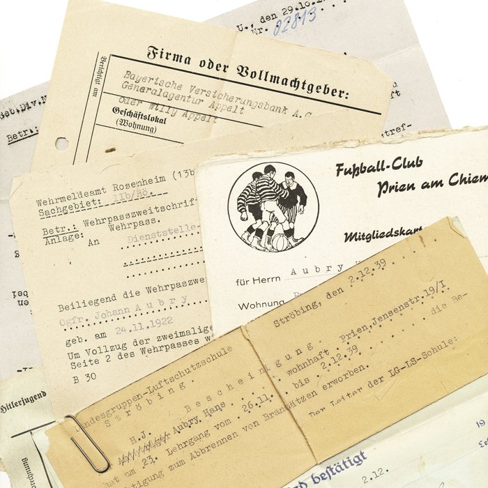 TPH10 Grouping pertaining to a Heer Obergefreiter in Gebirgsjäger Nachrichten Abteilung 54 — image 15