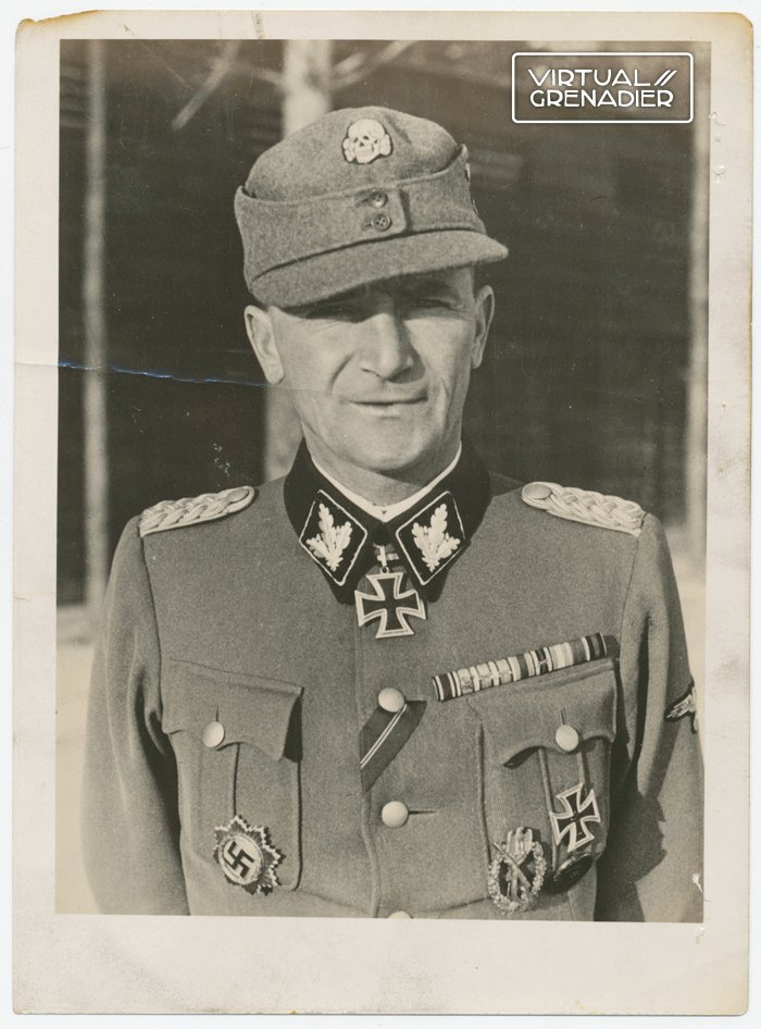 PTA1 Original Eichenlaub Vorschlag and personnel file for SS-Gruppenführer Fritz von Scholz — image 3