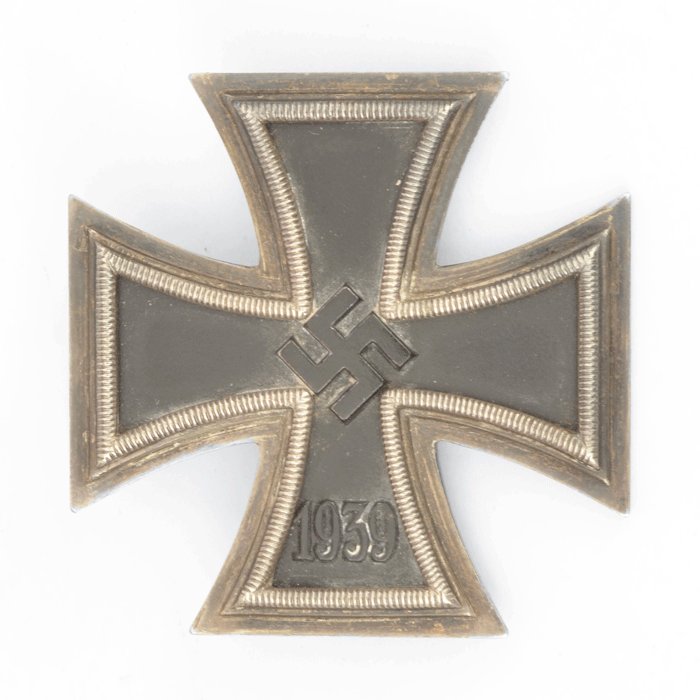 GMA2 Complete set of awards with documentation of Luftwaffe Eichenlaubträger Rolf-Günther Hermichen — image 9