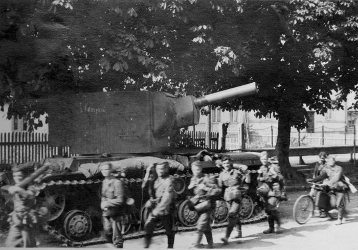 AN002 Interesting photo album depicting civilian, RAD and Heer themes — image 7